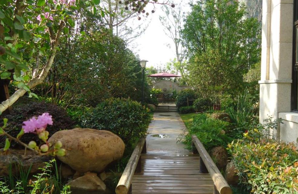 小區(qū)園林景觀的分類都有哪些？